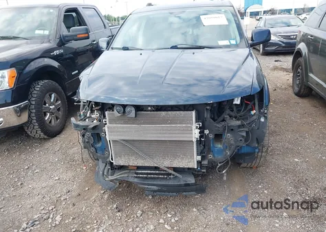 2015 Dodge Journey Crossroad z USA, uszkodzony, nr VIN 3C4PDDGGXFT740647